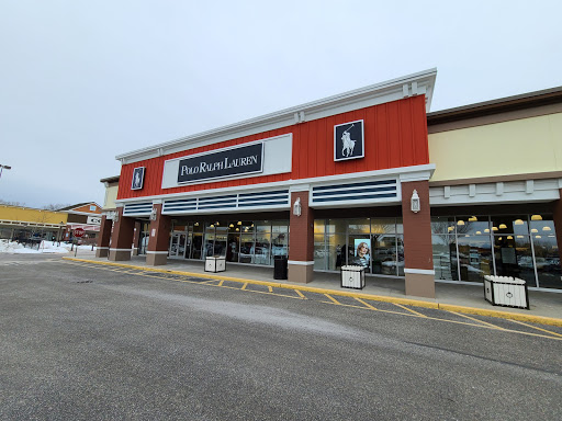 Outlet Mall «Tanger Outlet Riverhead», reviews and photos, 200 Tanger Mall Dr, Riverhead, NY 11901, USA