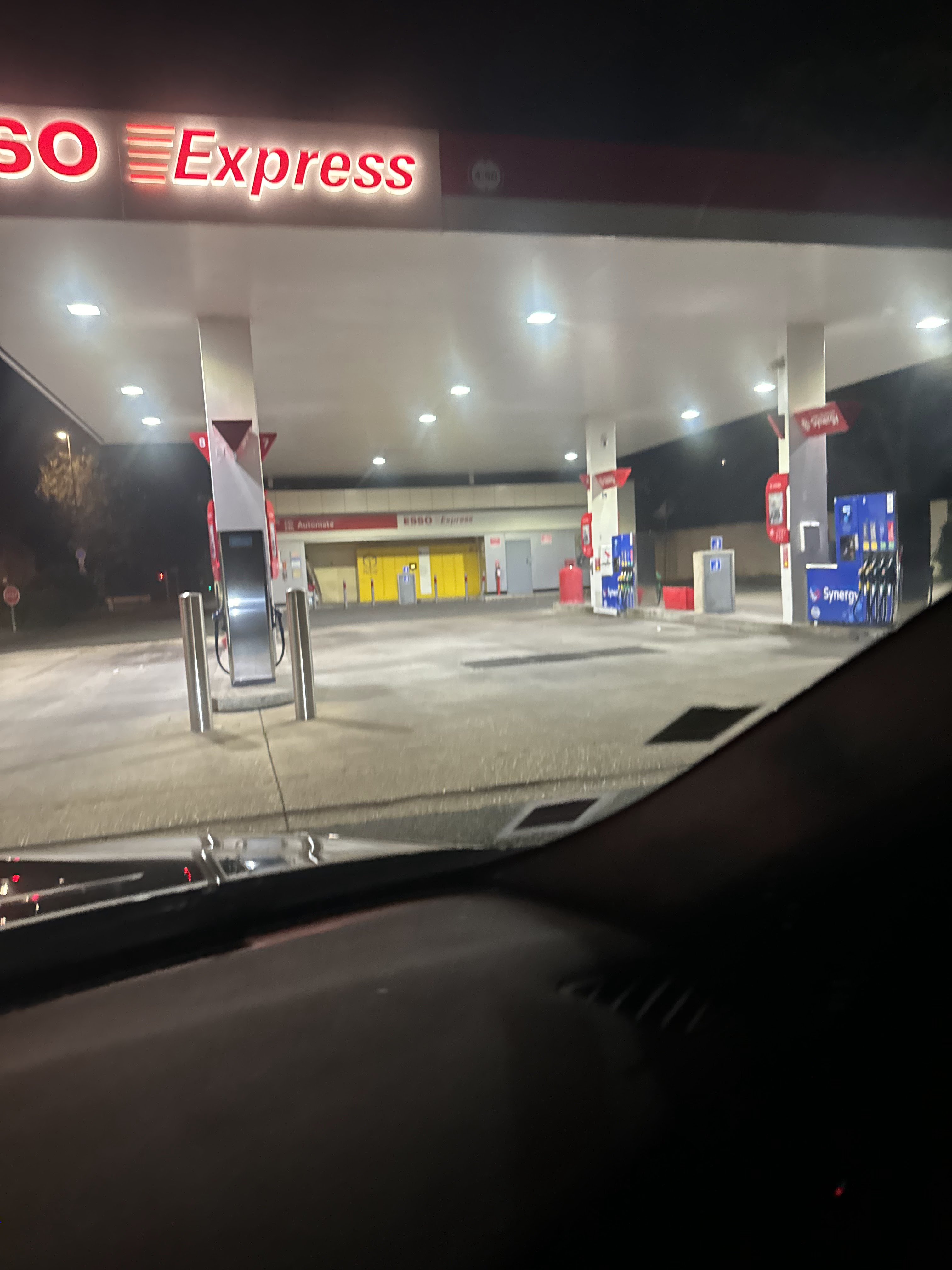 Photo n° 47 de l'avis de Massimo.a fait le 08/11/2023 à 13:53