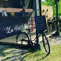 Photos du propriétaire du Pizzeria La Petite Guinguette à Saint-Geoire-en-Valdaine - n°3