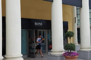 BOSS Outlet image