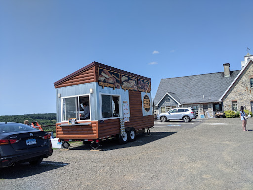 Winery «Gouveia Vineyards», reviews and photos, 1339 Whirlwind Hill Rd, Wallingford, CT 06492, USA