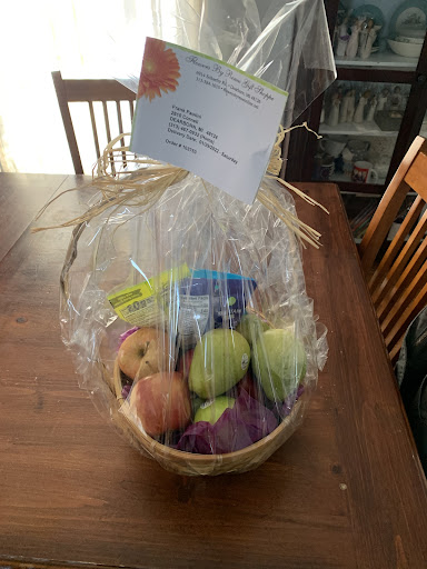 Florist «Flower & Gifts By Renee», reviews and photos, 6914 Schaefer Rd, Dearborn, MI 48126, USA