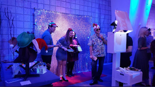 Photo Booth Game Truck Capture Entertainment image