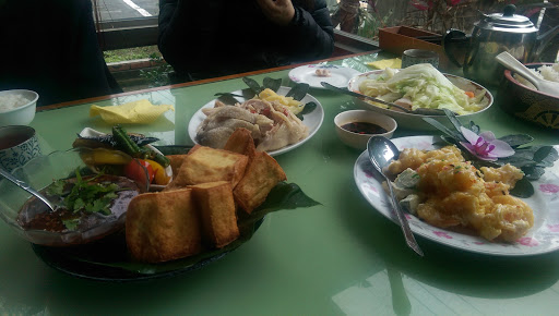 花蓮縣新城鄉美食 立閣日出餐廳taroko Liikohotel Sunrise Resturant 太魯閣美食推薦 新城美食推薦 網友評價 菜單 推薦餐點 食記 外送優惠