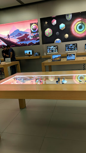 Computer Store «Apple Fashion Place», reviews and photos, 6191 State St, Murray, UT 84107, USA