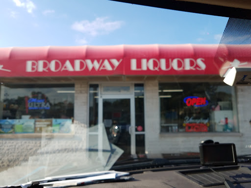 Liquor Store «Broadway Liquors», reviews and photos, 804 Broadway, Chesterton, IN 46304, USA