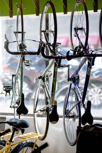Bicycle Store «Papa Wheelies Bicycle Shop», reviews and photos, 653 Islington St, Portsmouth, NH 03801, USA