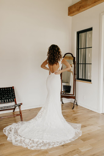 Bridal Shop «a&bé bridal shop dallas», reviews and photos, 154 Glass St #110, Dallas, TX 75207, USA