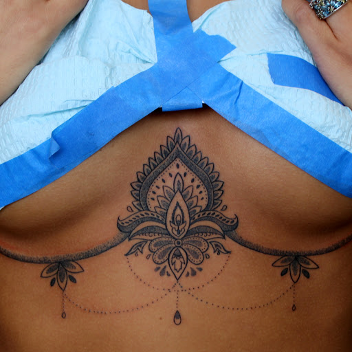 Tattoo Shop «Tiger Lotus Tattoo and Piercing», reviews and photos, 17230 S Tamiami Trail, Fort Myers, FL 33908, USA