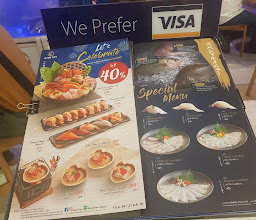 Sushi Den photo