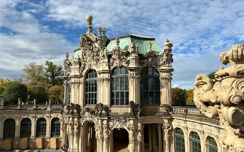 Zwinger image