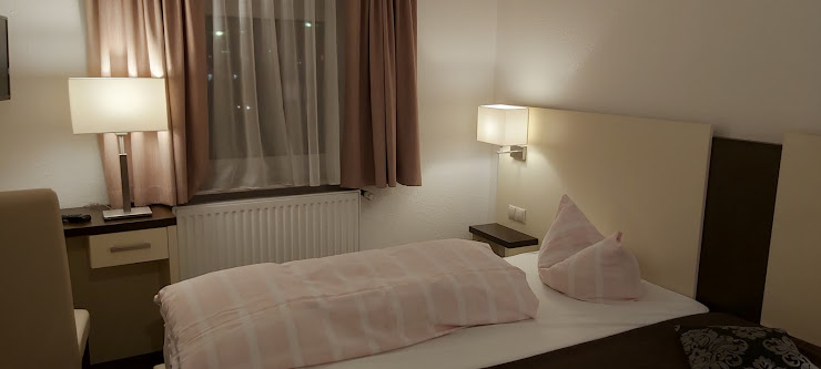 Chambres hôtels Zeesener Gasthof 15711 Königs Wusterhausen