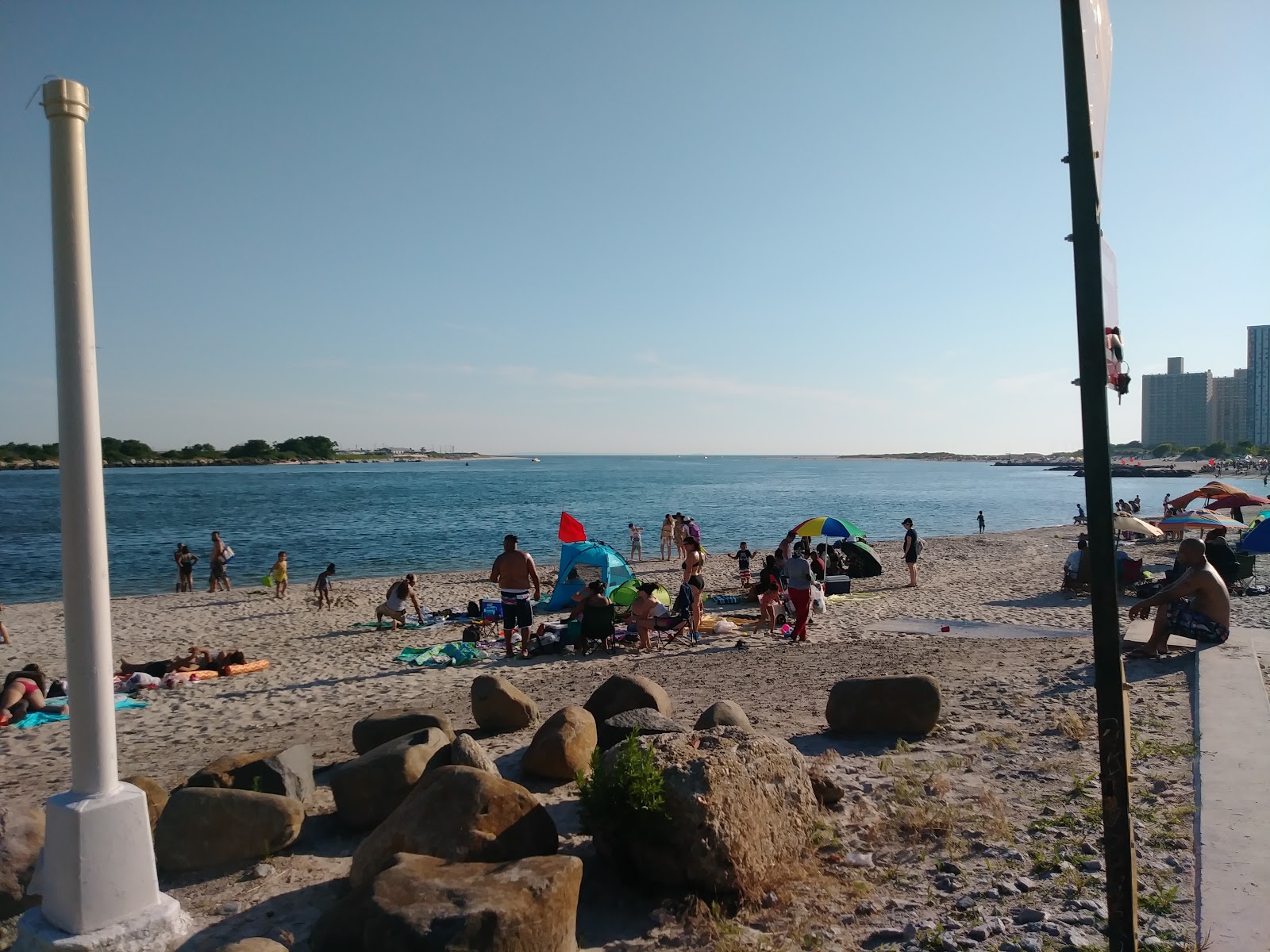 Fotografija O'Donohue Park Beach in naselje