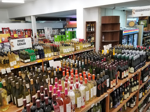Wine Store «Union Wine & Spirits», reviews and photos, 295 S Union Blvd, Lakewood, CO 80228, USA