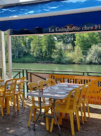 Atmosphère du Restaurant Guinguette Chez Fifi, Bar de la Marine à Neuilly-sur-Marne - n°13
