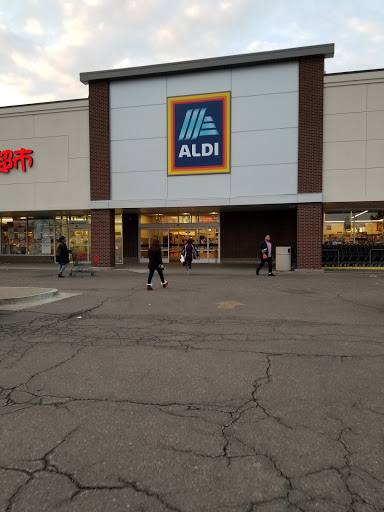 ALDI, 2967 E Big Beaver Rd, Troy, MI 48083, USA, 