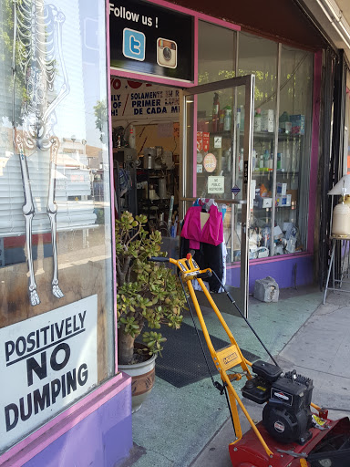 Thrift Store «Son of A Vet Thrift Shop», reviews and photos, 3310 N Eastern Ave, Los Angeles, CA 90032, USA