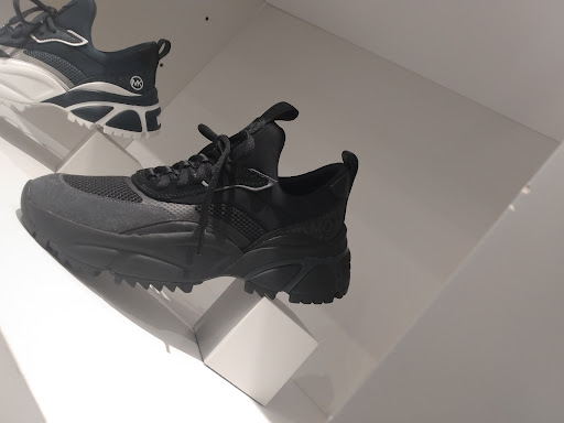 Fashion Accessories Store «Michael Kors», reviews and photos, 27 N Michigan Ave, Atlantic City, NJ 08401, USA