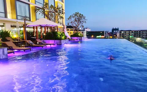 Crowne Plaza Vientiane, an IHG Hotel image