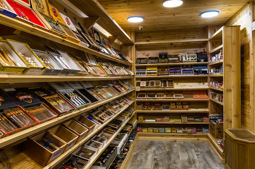 Tobacco Shop «Midwest Tobacco», reviews and photos, 2400 County Rd E, New Brighton, MN 55112, USA