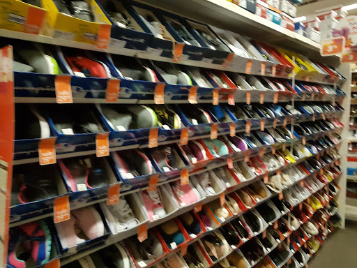 Shoe Store «Payless ShoeSource», reviews and photos, 37-40 74th Street, Jackson Heights, NY 11372, USA