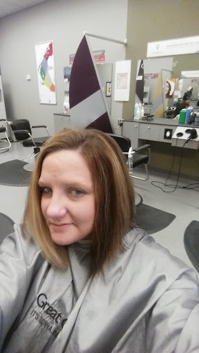 Hair Salon «Great Clips», reviews and photos, 412 Howe Ave, Cuyahoga Falls, OH 44221, USA