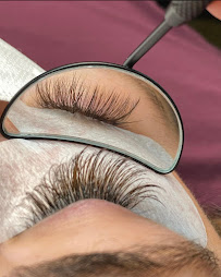 Vida y Alma House Of Beauty Inc