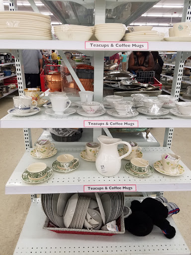 Thrift Store «Unique Thrift Store», reviews and photos, 12211 Veirs Mill Rd, Silver Spring, MD 20906, USA