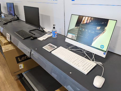 Electronics Store «Best Buy», reviews and photos, 8923 Bay Pkwy, Brooklyn, NY 11214, USA