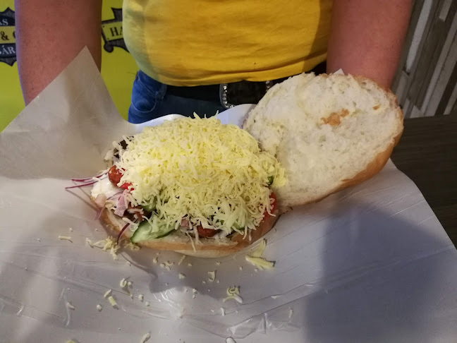 Óriás Hambi és Gyri Bár - Étterem