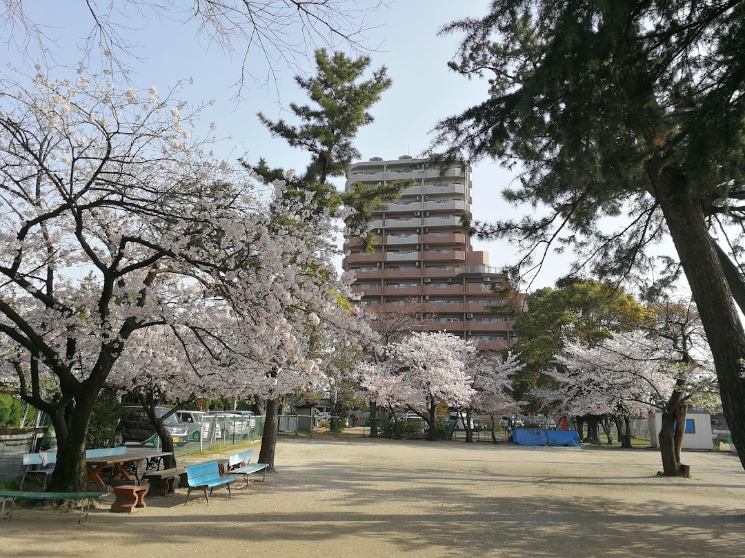 八幡の森児童遊園地