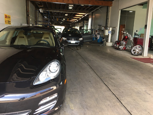 Car Wash «Axis Auto Spa», reviews and photos, 1240 N Halsted St, Chicago, IL 60642, USA