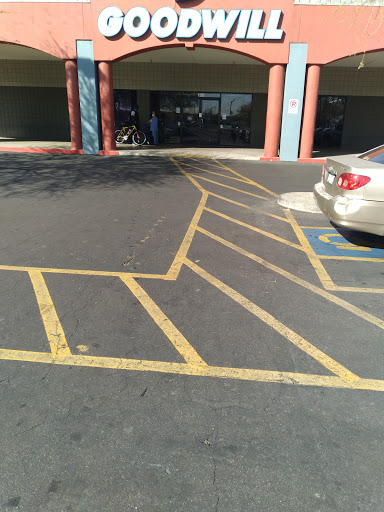 Thrift Store «Goodwill», reviews and photos