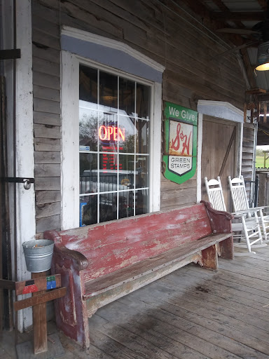 Restaurant «Old Delina Country Store», reviews and photos, 4397 John Barnes Rd, Cornersville, TN 37047, USA
