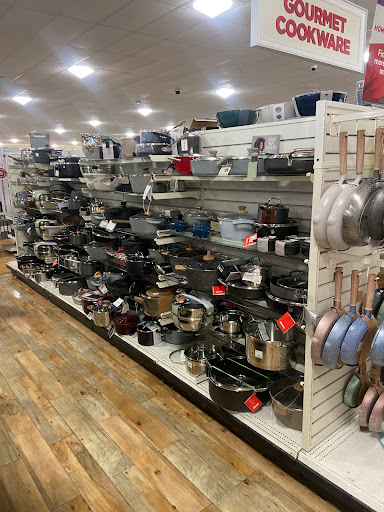 Furniture Store «HomeGoods», reviews and photos, 501 Town Centre Dr, Glen Mills, PA 19342, USA