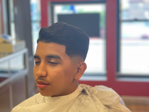 Barber Shop «Famous Cut Barber Shop», reviews and photos, 12704 Western Ave, Blue Island, IL 60406, USA