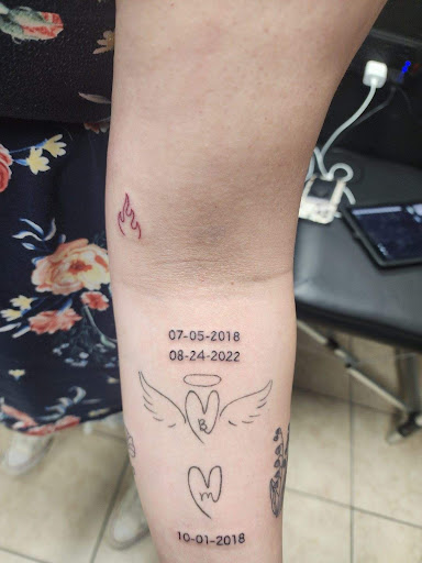 Explore lightning tattoo ideas, creative tattoo ideas in Houston, available at 333 Tattoo Studio HTX