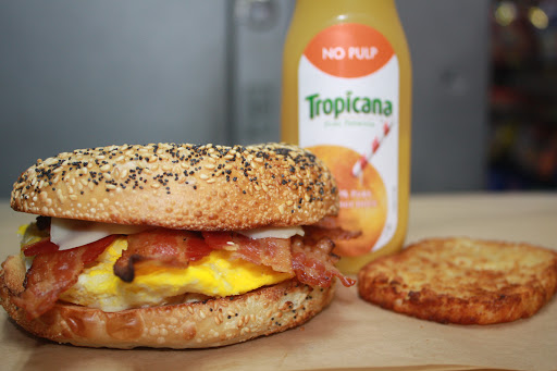 Convenience Store «Pitman Convenience Store (Pitco)», reviews and photos, 308 S Broadway, Pitman, NJ 08071, USA