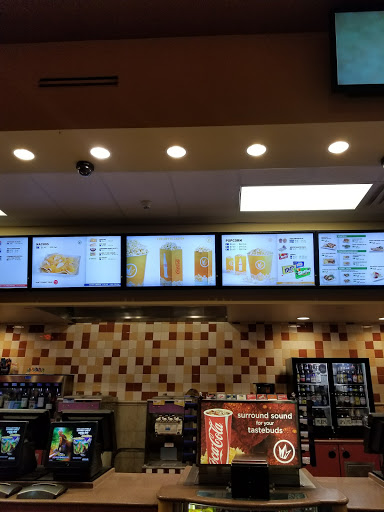 Movie Theater «Regal Cinemas Bridgeport Village 18 & IMAX», reviews and photos, 7329 SW Bridgeport Rd, Tigard, OR 97224, USA