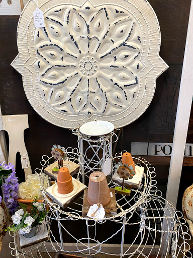 Home Goods Store «Olde Factory», reviews and photos, 139 S Hanover St, Hummelstown, PA 17036, USA