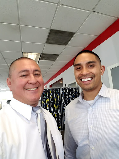 Toyota Dealer «Toyota 101», reviews and photos, 525 E Bayshore Rd, Redwood City, CA 94063, USA