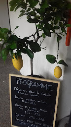 Photo n°10 de Café A - Restaurant terrasse - Brunch Canal St Martin à Paris ()