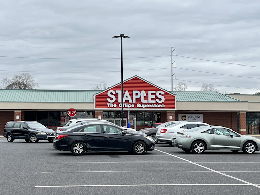 Office Supply Store «Staples», reviews and photos, 124 Morton Ave, Folsom, PA 19033, USA