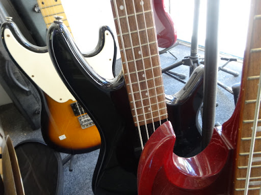 Pawn Shop «City Avenue Pawnshop Outlet», reviews and photos, 5006 City Ave, Philadelphia, PA 19131, USA