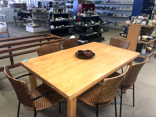 Thrift Store «Salvation Army Thrift Store», reviews and photos, 5042 S Padre Island Dr, Corpus Christi, TX 78411, USA