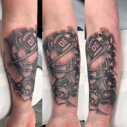 Explore mother of 5 tattoo ideas, creative tattoo ideas in Lockport, available at Archer Ink Tattoo