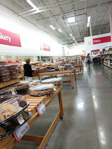 Shopping Mall «Southland Shopping Center», reviews and photos, 6944 W 130th St, Middleburg Heights, OH 44130, USA