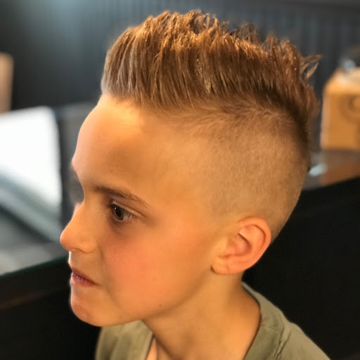 Barber Shop «Famous Razor Barber Shop», reviews and photos, 5 Trading Post Way, Medford Lakes, NJ 08055, USA