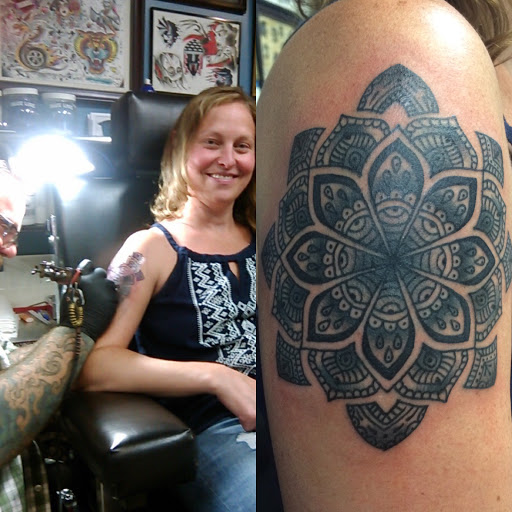 Tattoo Shop «Blue Line Tattoo», reviews and photos, 523 Main St, La Crosse, WI 54601, USA