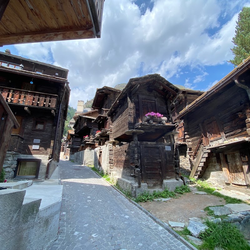 Old Chalets